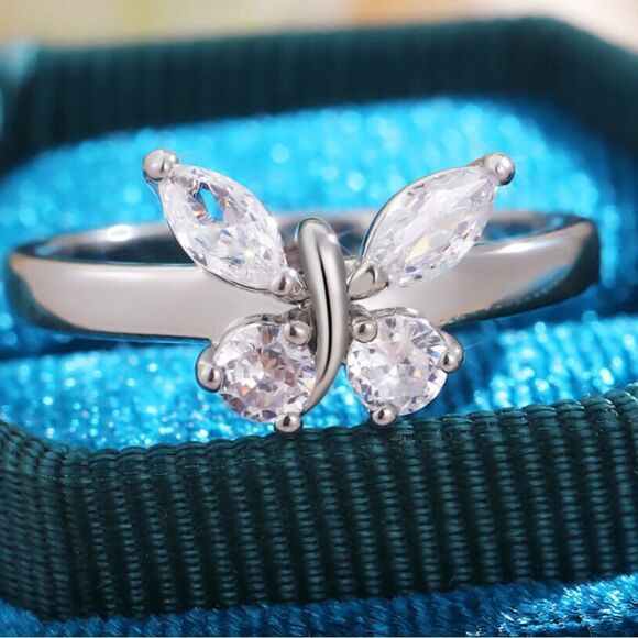 🦋💍Sterling Silver 1.2TCW Marquis and Brilliant Cut Butterfly CZ Diamond Ring - Picture 1 of 16